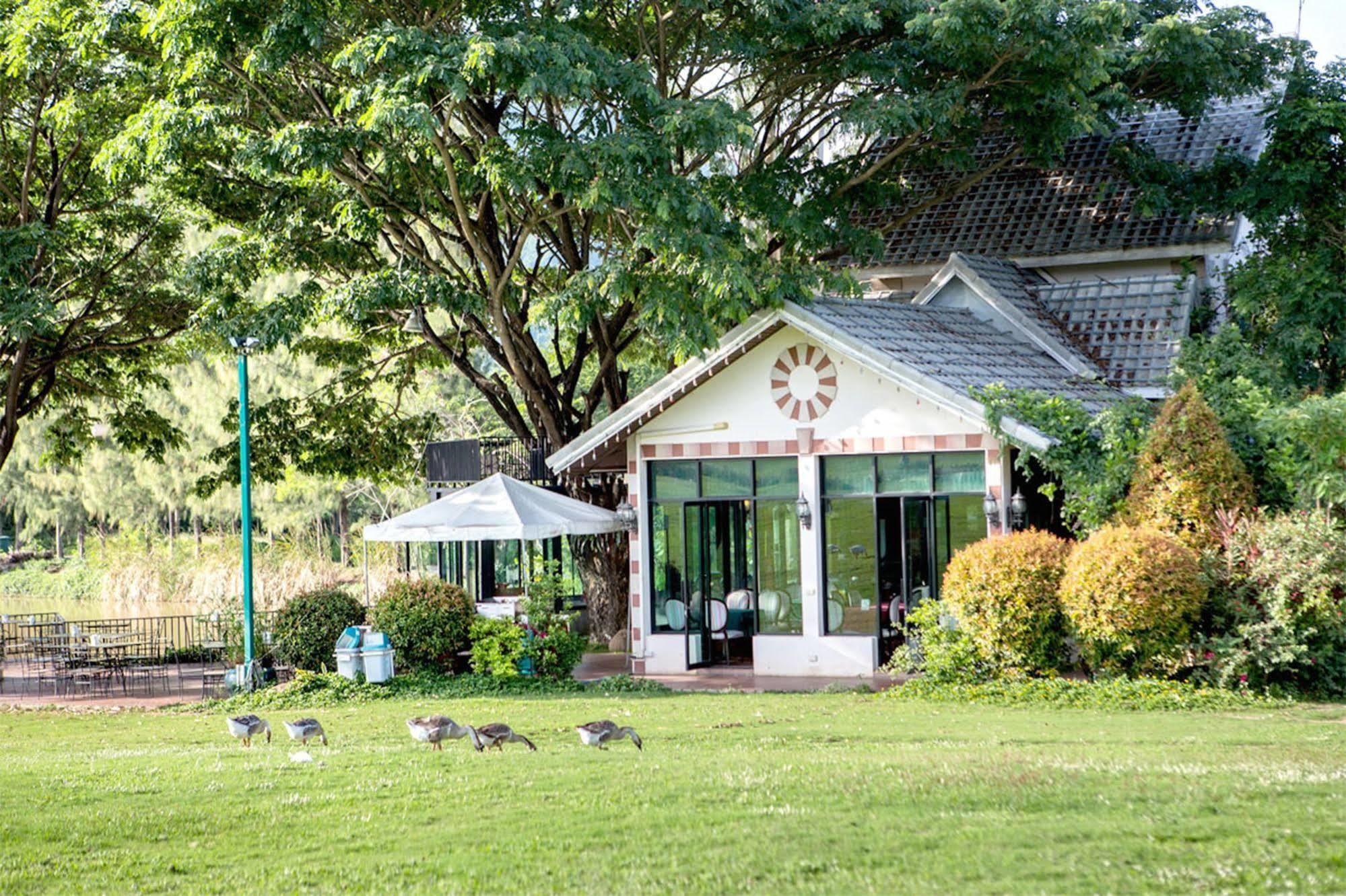 Pak Chong Chateau De Khaoyai Hotel & Resort מראה חיצוני תמונה