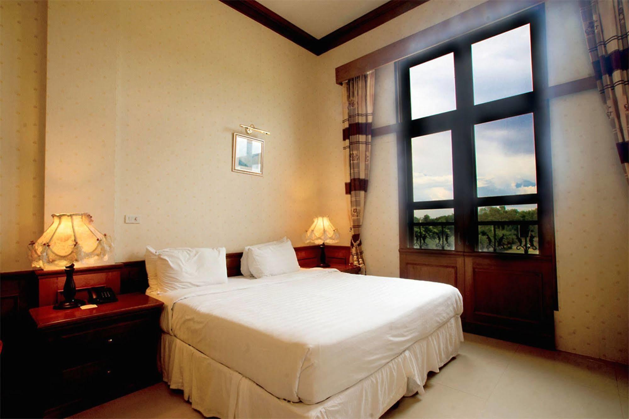 Pak Chong Chateau De Khaoyai Hotel & Resort מראה חיצוני תמונה