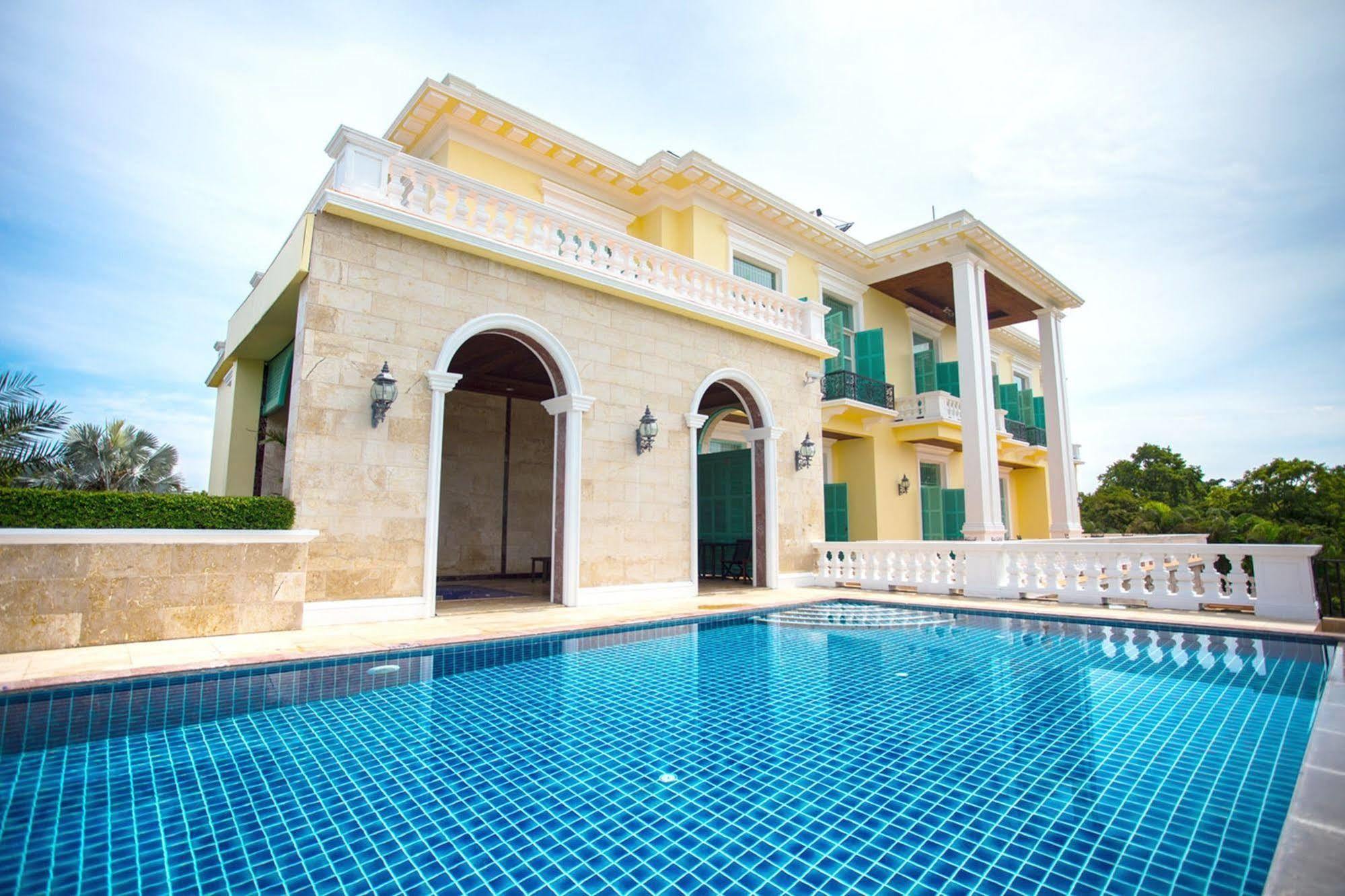 Pak Chong Chateau De Khaoyai Hotel & Resort מראה חיצוני תמונה